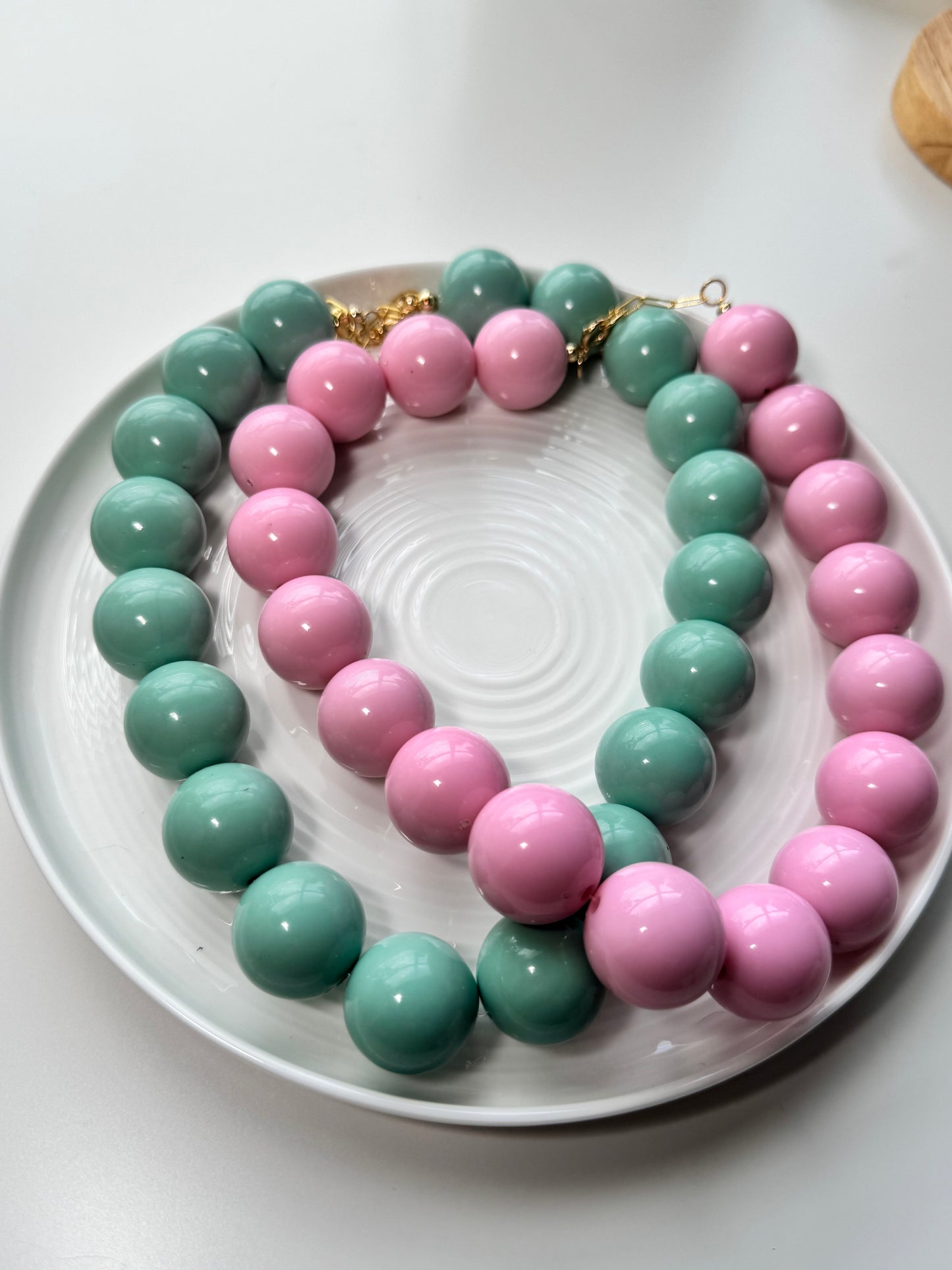 Chewing gum necklaces