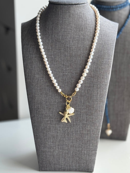 necklace | collar