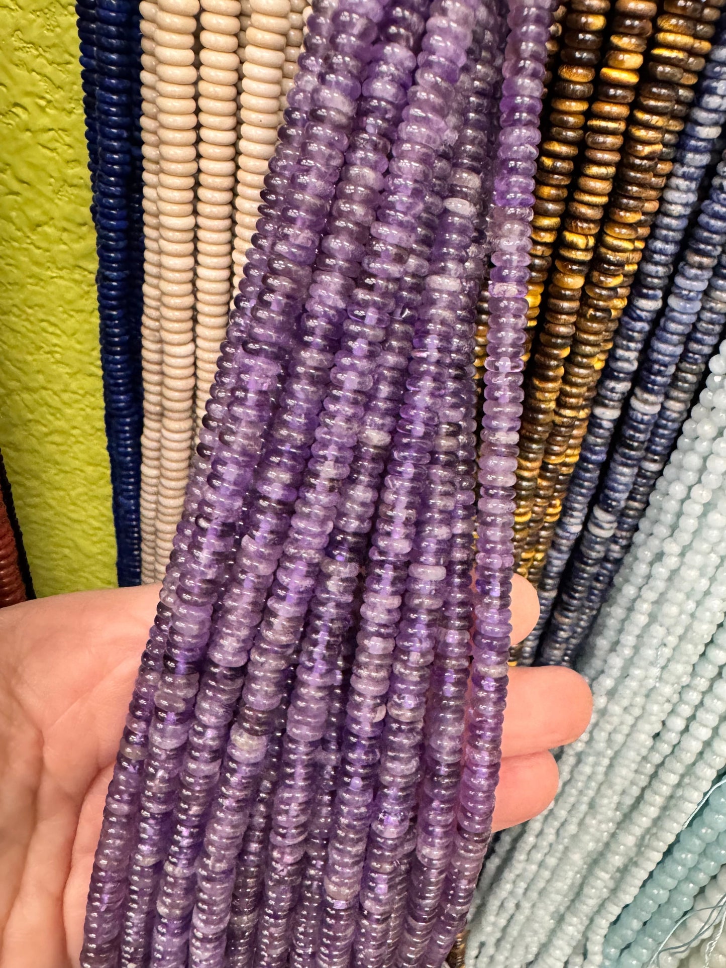 Natural aventurine 2x6mm