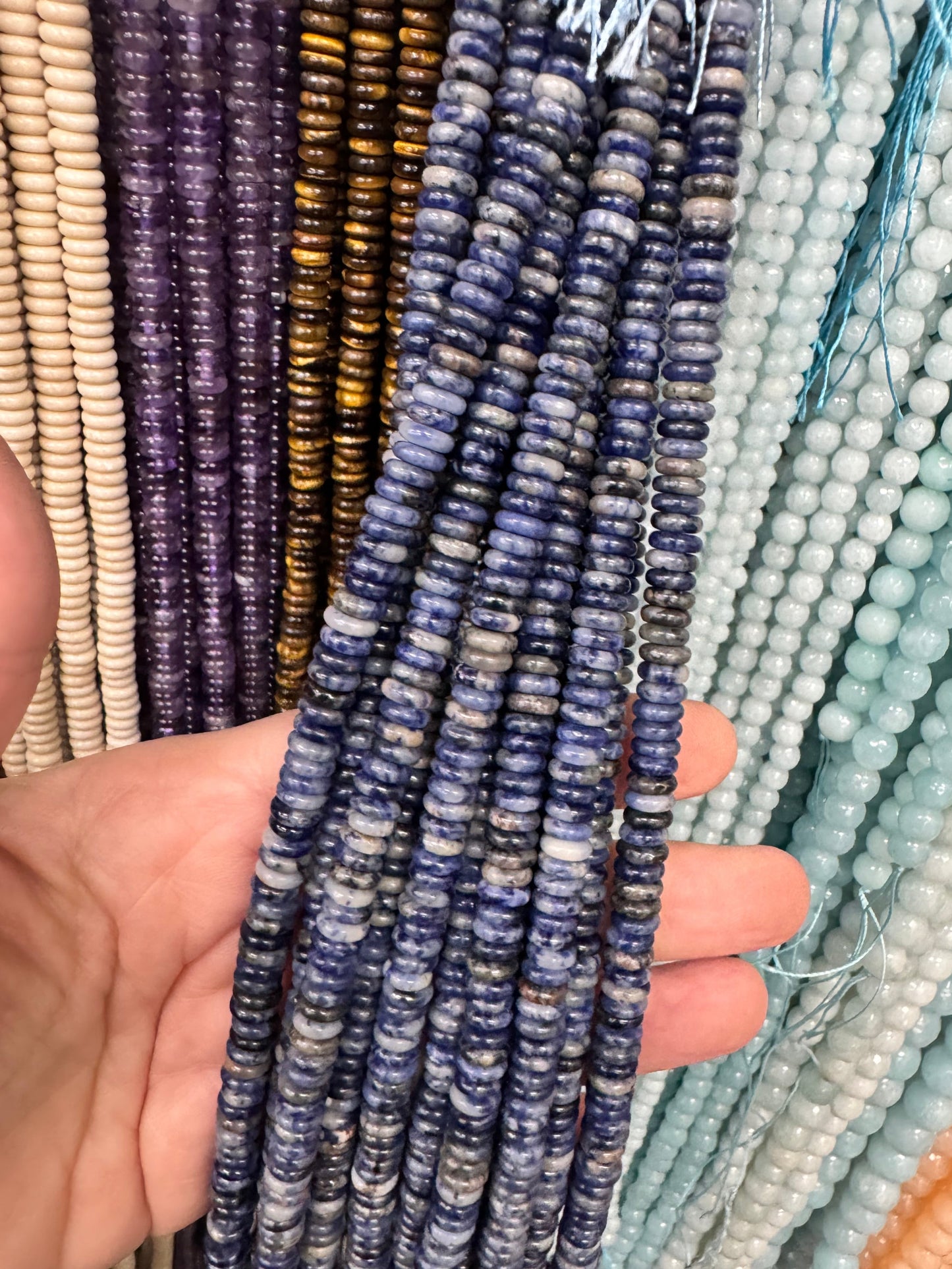 Natural aventurine 2x6mm