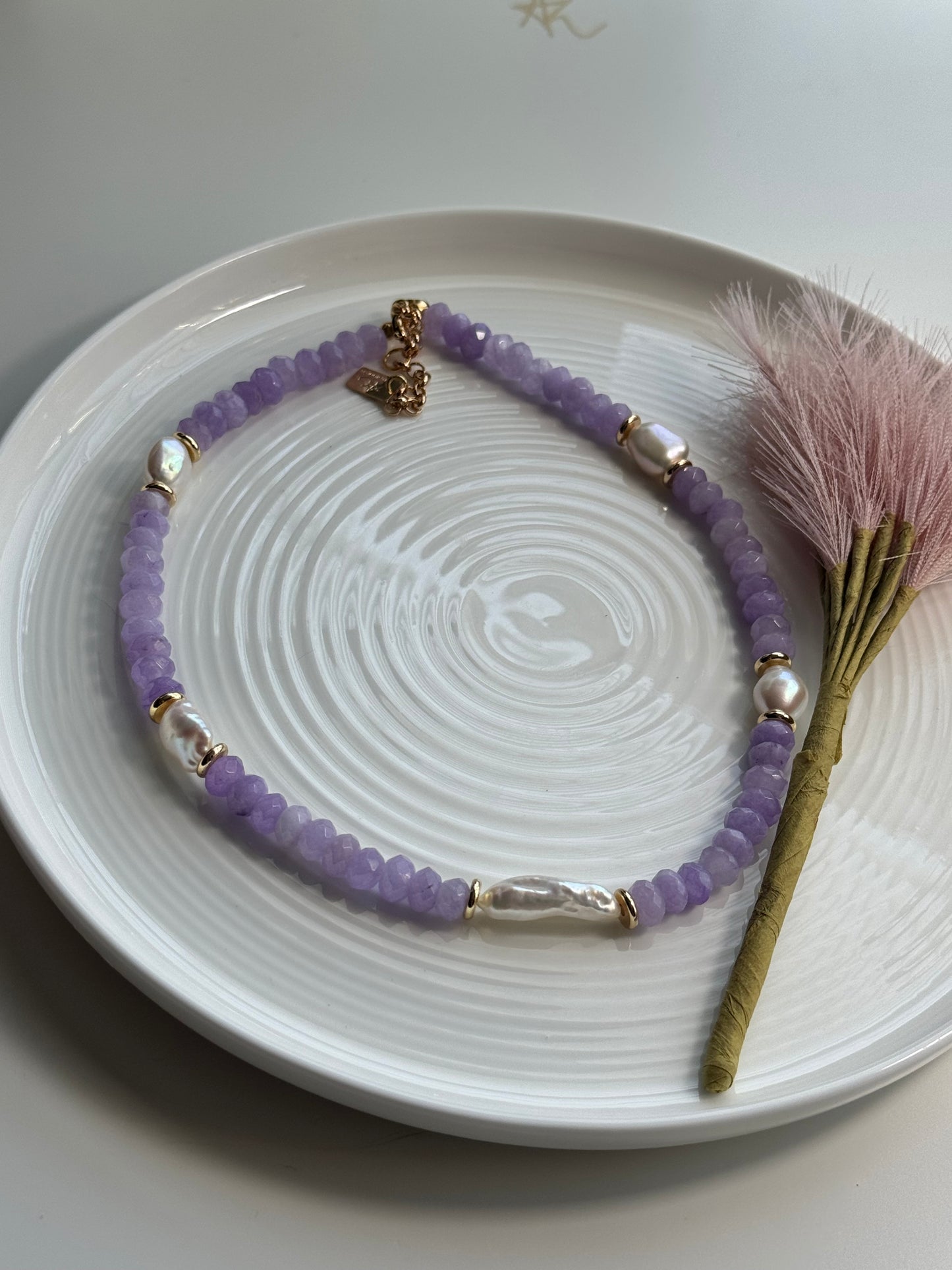 Agate necklace with pearls