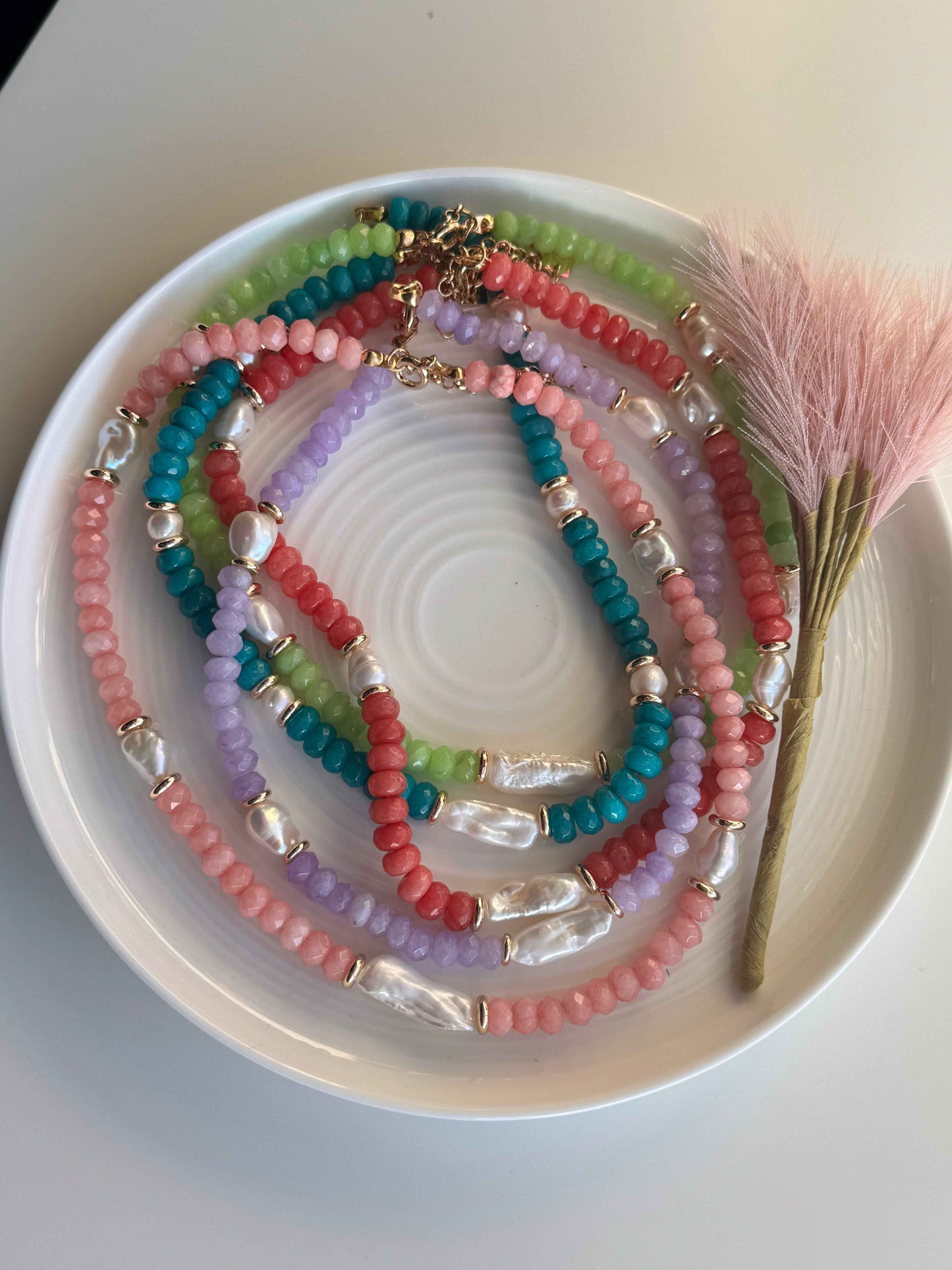 Agate necklace with pearls