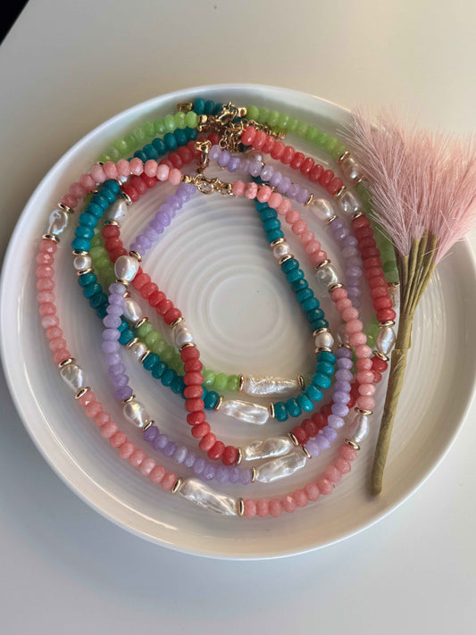 Agate necklace with pearls