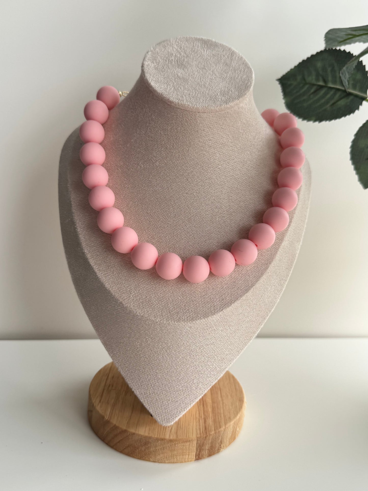 Chewing gum necklace