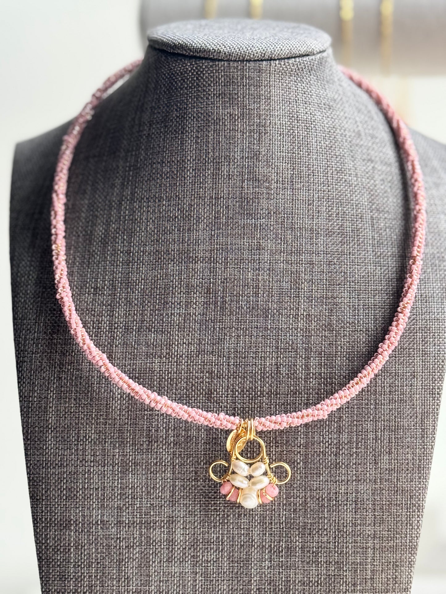 necklace | collar