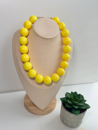 Chewing gum necklaces