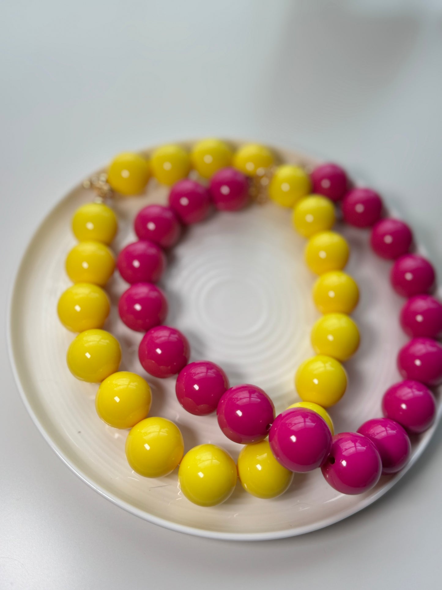 Chewing gum necklaces