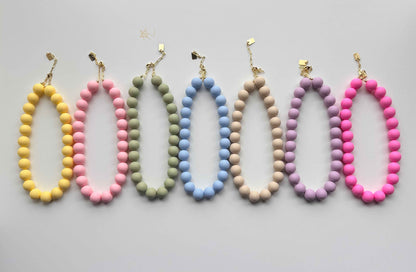 Chewing gum necklace