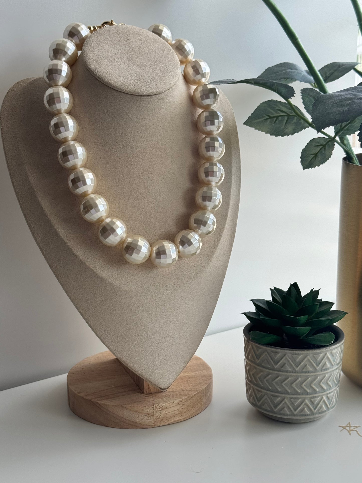 Chewing gum necklaces