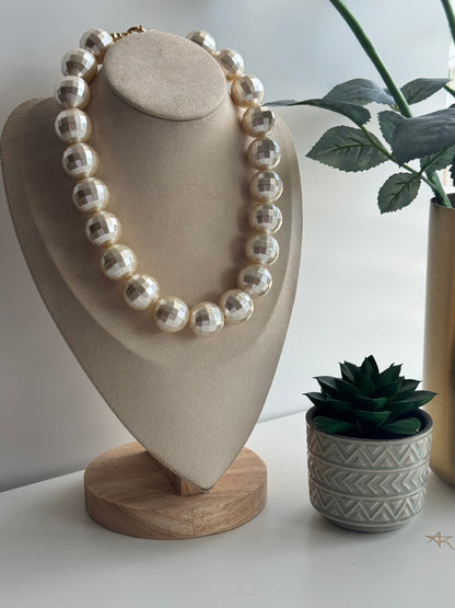 Chewing gum necklaces