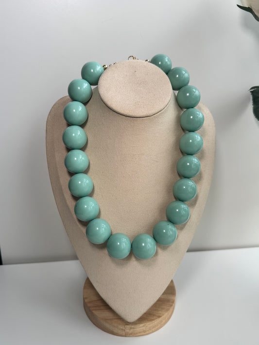 Chewing gum necklaces