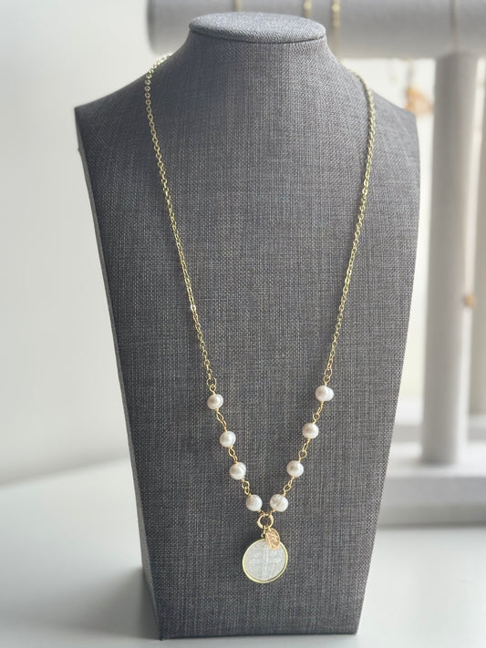 necklace | collar