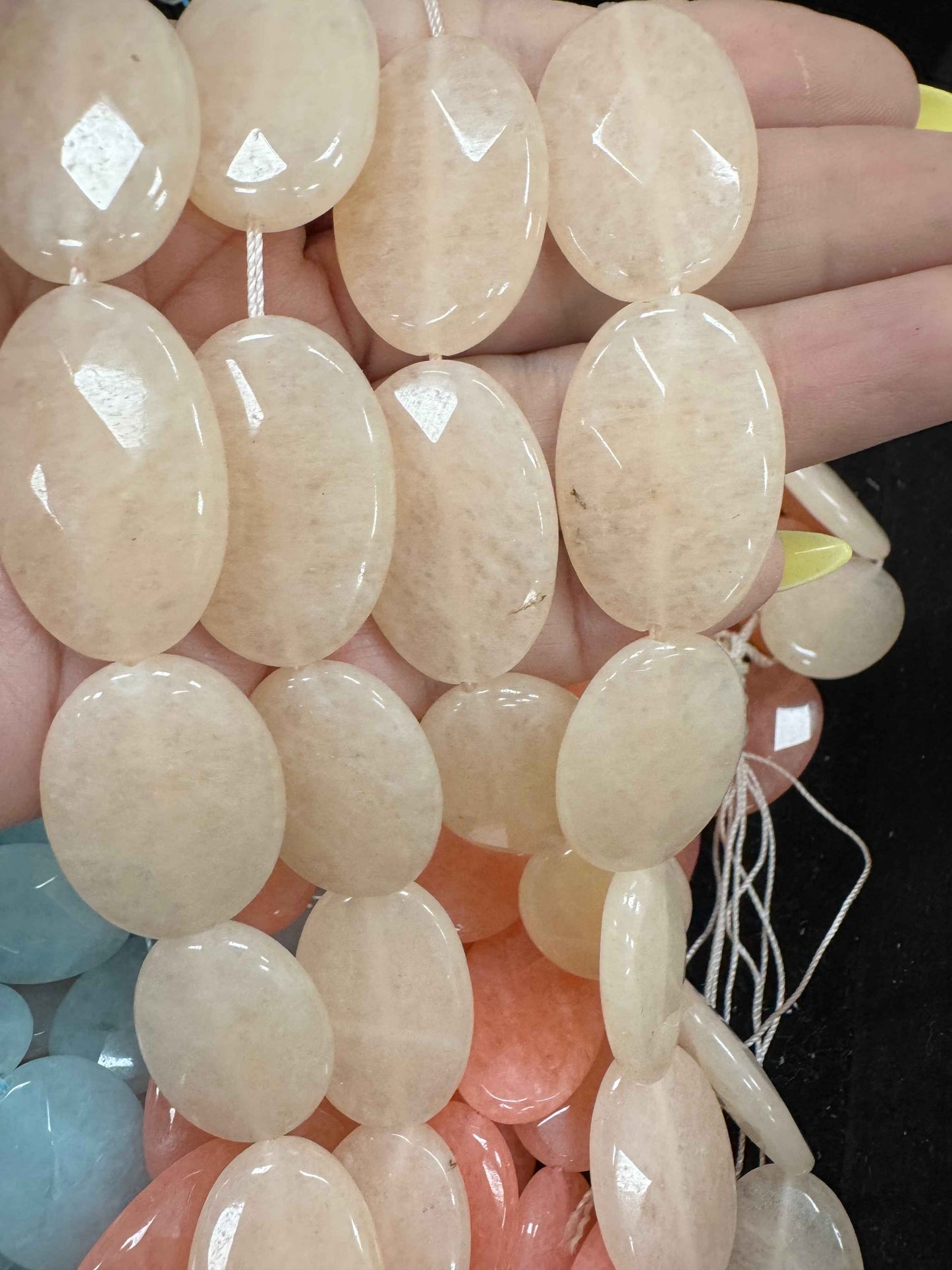 Oval agate